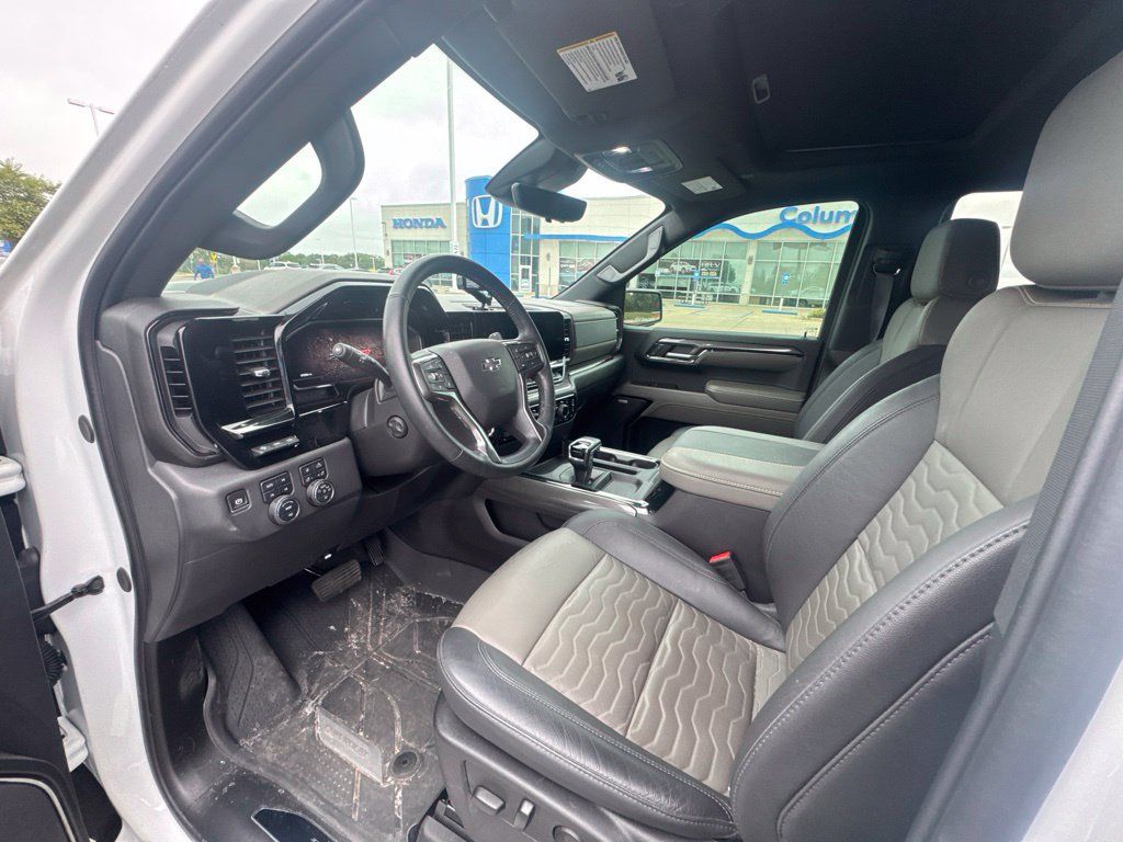 Used 2024 Chevrolet Silverado 1500 ZR2 w/ Technology Package AWD/4WD image 18