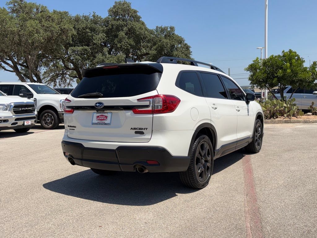 Used 2023 Subaru Ascent Onyx Edition AWD/4WD image 5