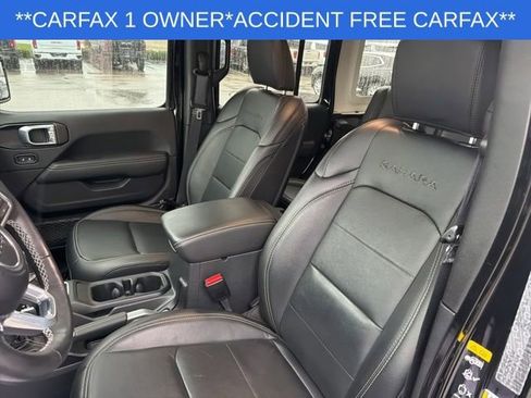 Used 2023 Jeep Wrangler Unlimited Sahara w/ Cold Weather Group image 17