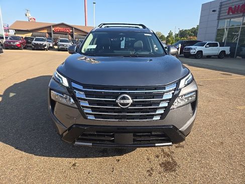 New 2026 Nissan Rogue Platinum w/ Platinum Premium Package image 2