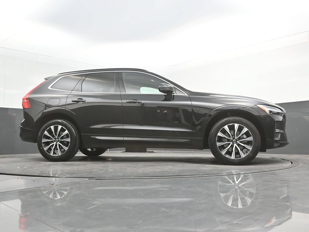 Used 2023 Volvo XC60 B5 Core w/ Climate Package FWD image 35