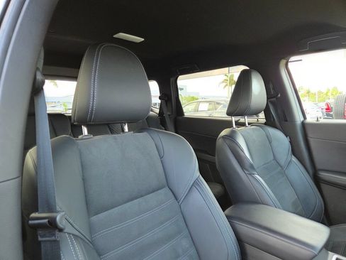 Used 2024 Mitsubishi Outlander SE Black Edition FWD image 16