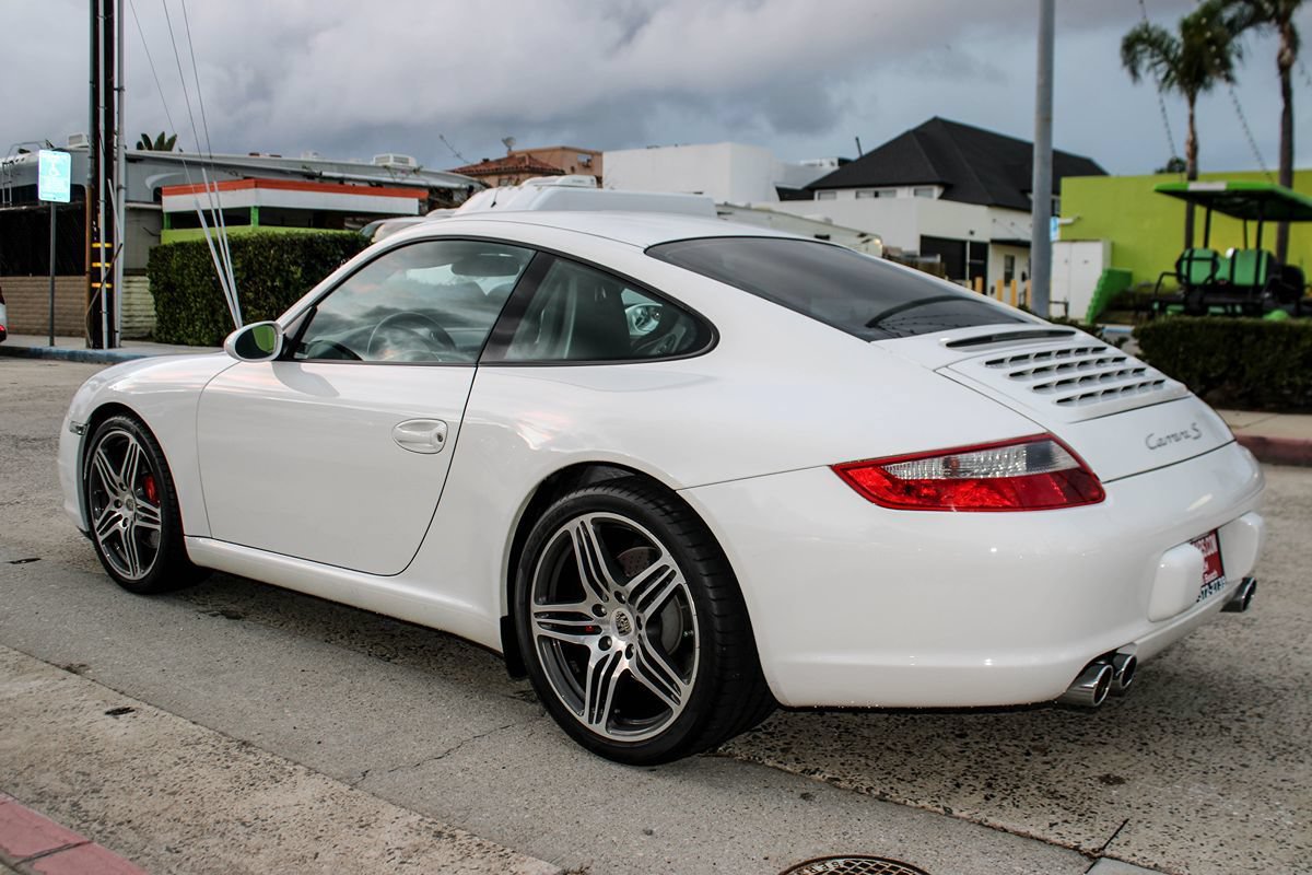 Used 2008 Porsche 911 Carrera S RWD image 3