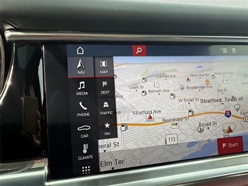 Used 2018 Porsche Panamera 4 image 19