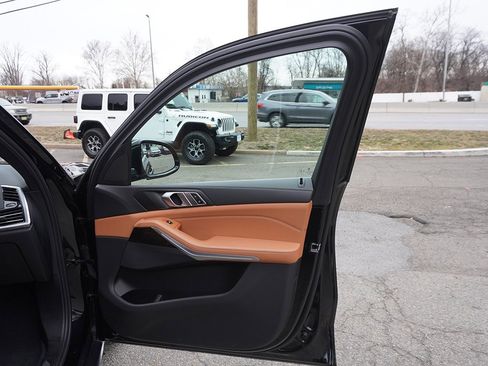 Used 2023 BMW X5 xDrive40i w/ Premium Package image 31