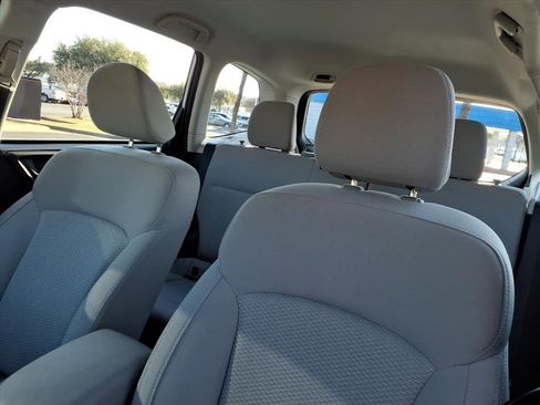 Used 2015 Subaru Forester 2.5i w/ Alloy Wheel Package image 12