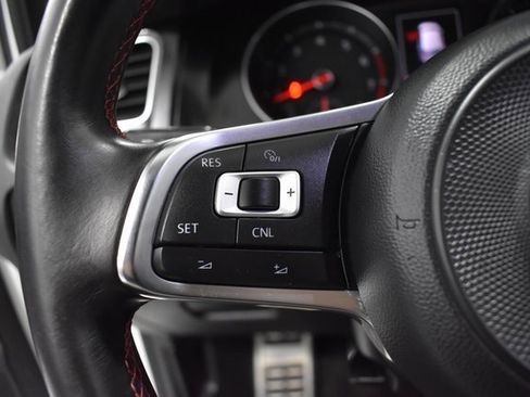 Used 2017 Volkswagen GTI Sport image 23