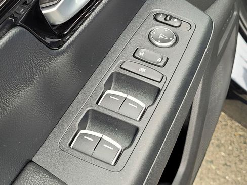 Used 2024 Honda CR-V EX-L image 17