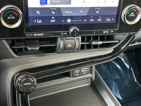 Used 2025 Lexus NX 250 FWD image 21