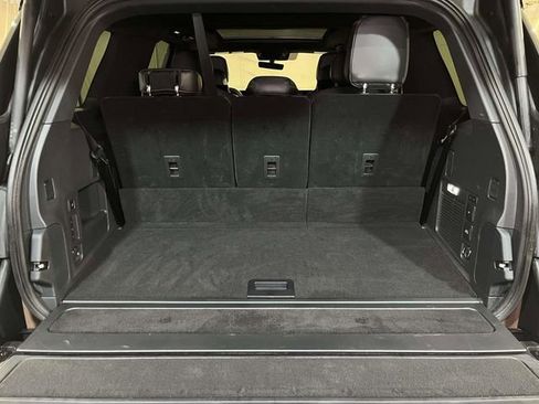 Used 2025 Lincoln Navigator Black Label image 24