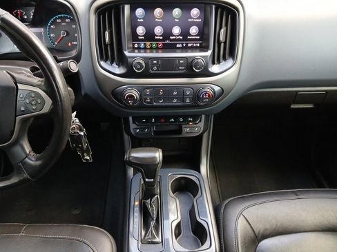 Used 2019 Chevrolet Colorado Z71 RWD image 3