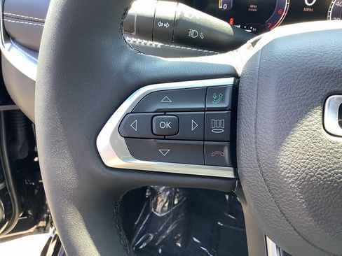 Used 2023 Jeep Compass High Altitude w/ Driver Assist Group I image 13