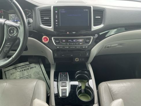 Used 2016 Honda Pilot Touring image 11