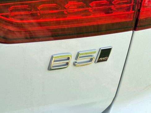 Used 2025 Volvo V60 B5 Cross Country Plus AWD/4WD image 6