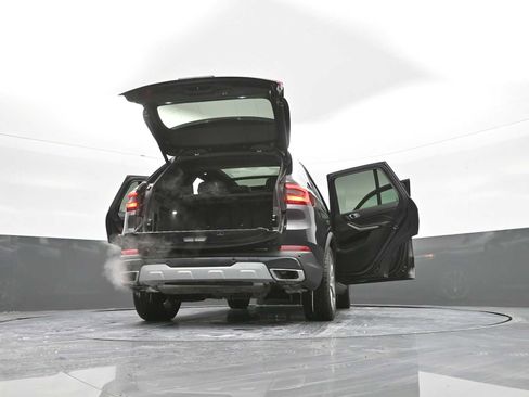 Used 2023 BMW X5 sDrive40i w/ Premium Package image 49
