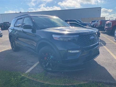 Used 2023 Ford Explorer ST w/ Equipment Group 401A AWD/4WD image 4