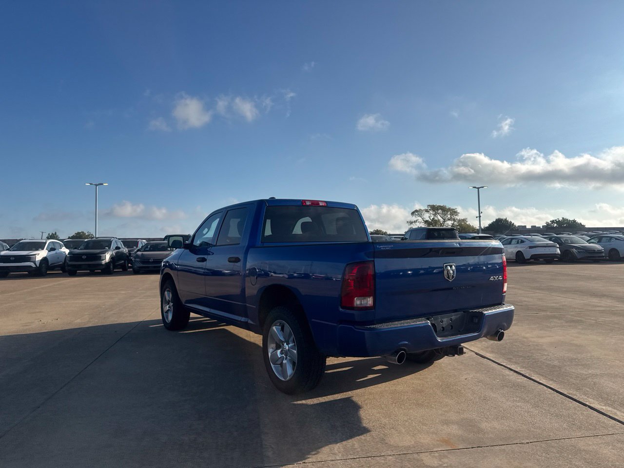 Used 2019 RAM 1500 Express w/ Express Value Package AWD/4WD image 23