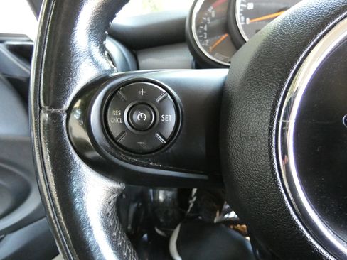 Used 2018 MINI Cooper 2-Door Hardtop FWD image 53