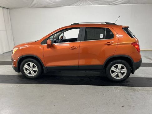 Used 2015 Chevrolet Trax LT w/ LT Plus Package AWD/4WD image 6