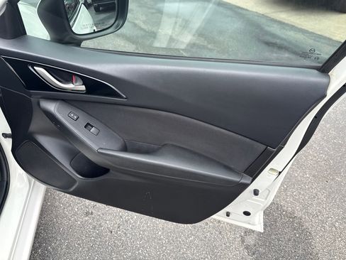 Used 2014 MAZDA MAZDA3 i Touring FWD image 12