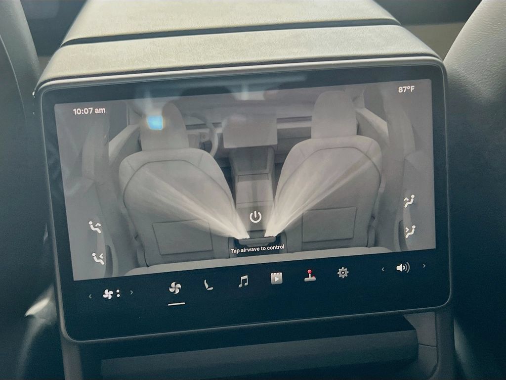Used 2025 Tesla Model 3 Long Range RWD image 26