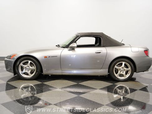 Used 2001 Honda S2000 image 8