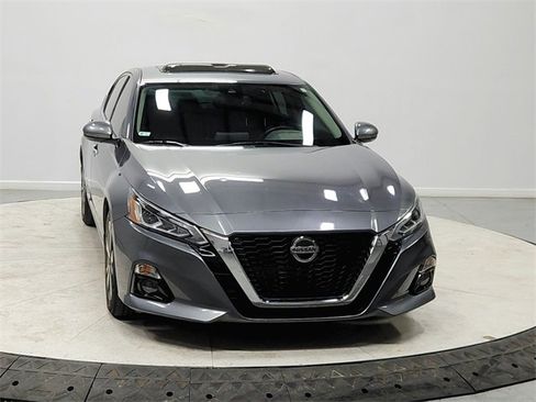 Used 2020 Nissan Altima 2.5 SL image 2