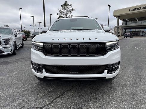 Used 2022 Jeep Wagoneer Series III image 8