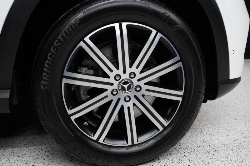 Certified 2025 Mercedes-Benz GLE 450e 4MATIC image 11