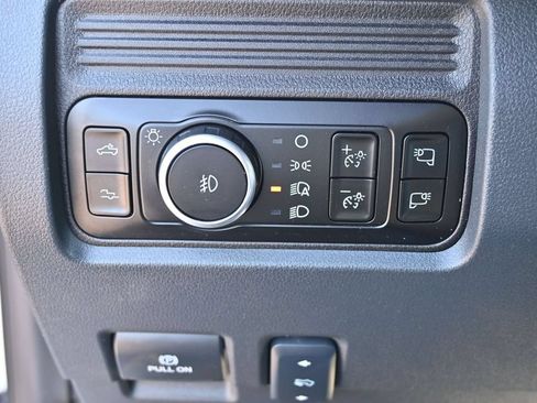 Used 2026 Ford F250 Platinum AWD/4WD image 37