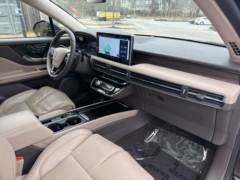 Used 2024 Lincoln Corsair Grand Touring w/ Equipment Group 302A image 34