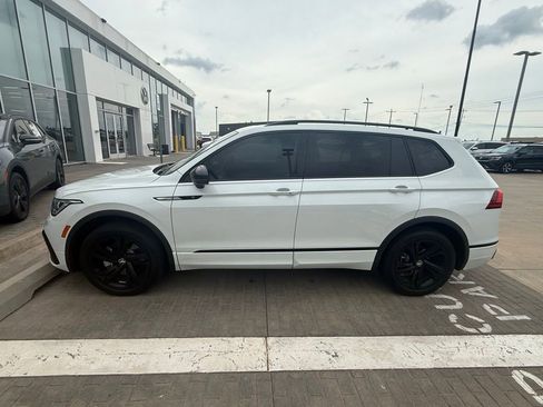 Used 2024 Volkswagen Tiguan SE R-Line AWD/4WD image 1
