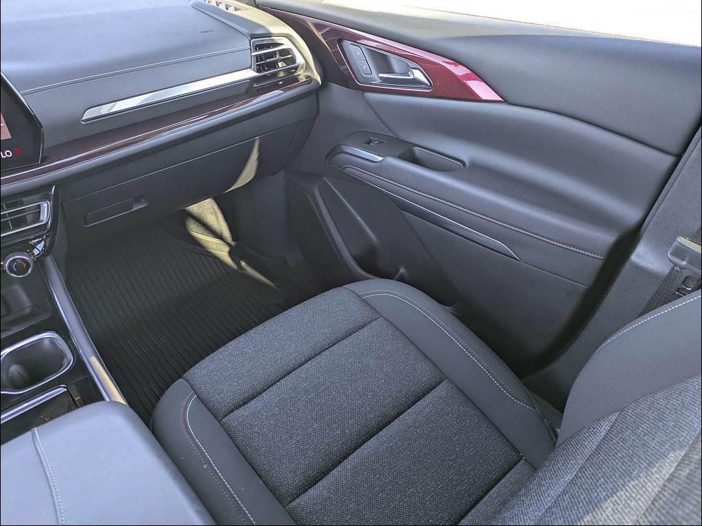 Used 2024 Chevrolet Traverse Z71 AWD/4WD image 25