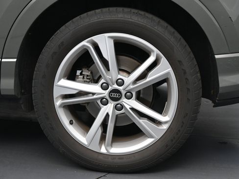 Used 2022 Audi Q3 2.0T Premium Plus image 23