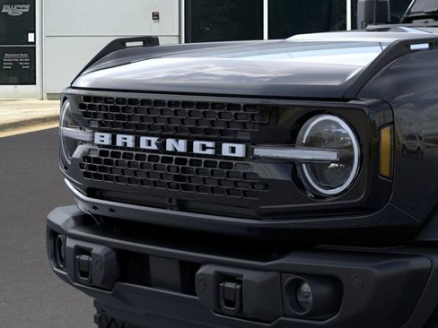 New 2025 Ford Bronco Badlands image 19