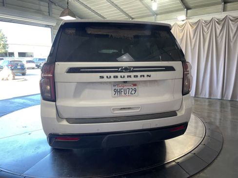 Used 2023 Chevrolet Suburban Z71 w/ Luxury Package AWD/4WD image 5