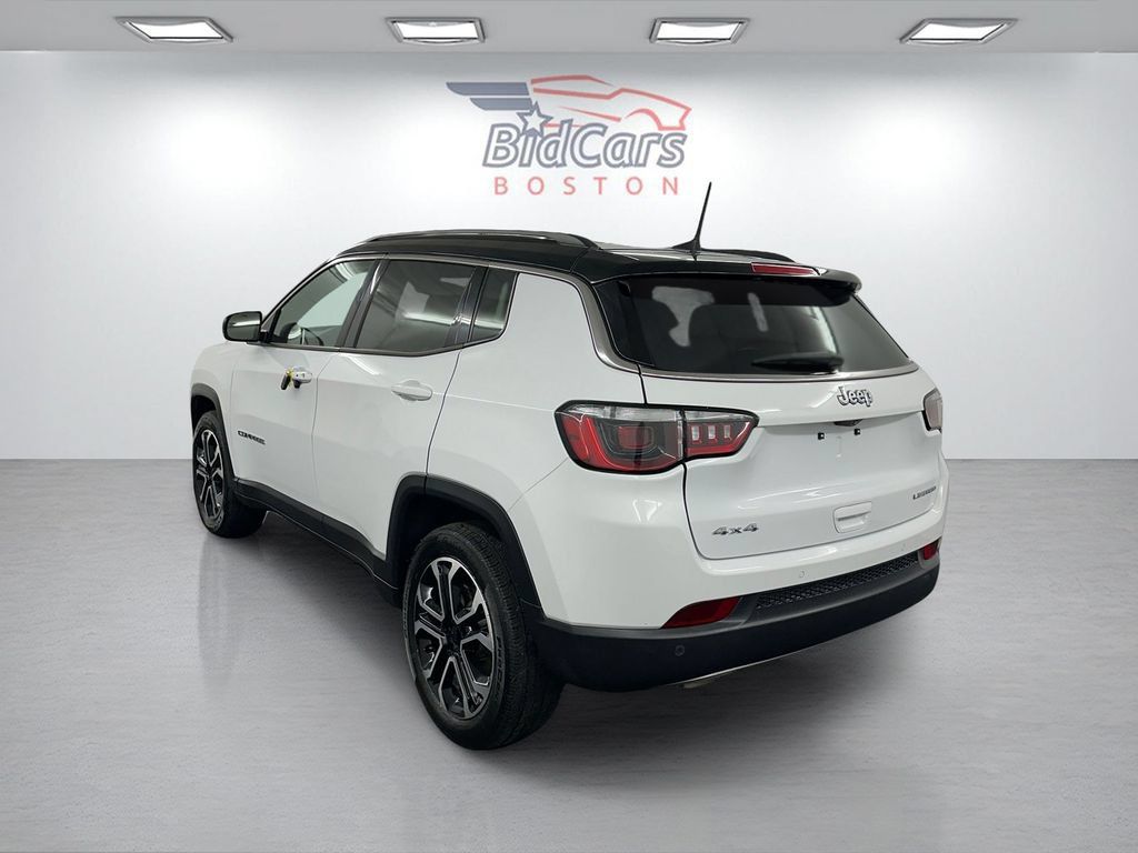 Used 2023 Jeep Compass Limited AWD/4WD image 5