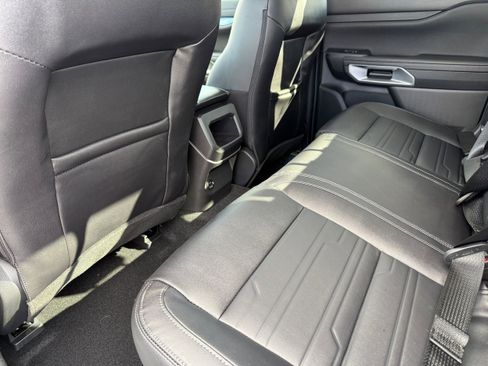 New 2025 Ford Ranger Lariat w/ Chrome Accent Package image 13