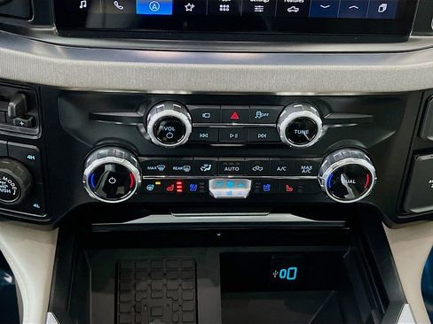 New 2026 Ford F350 Platinum w/ Platinum Plus Package image 9