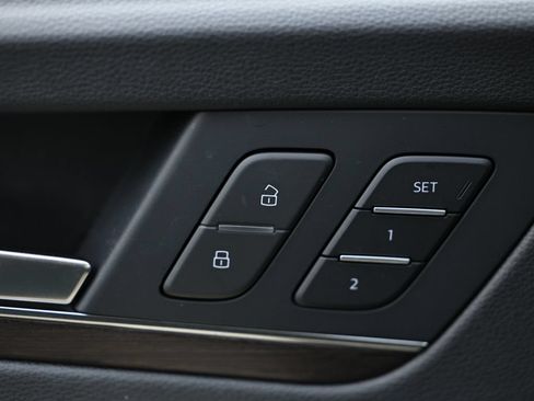 Used 2025 Audi Q5 Prestige AWD/4WD image 15