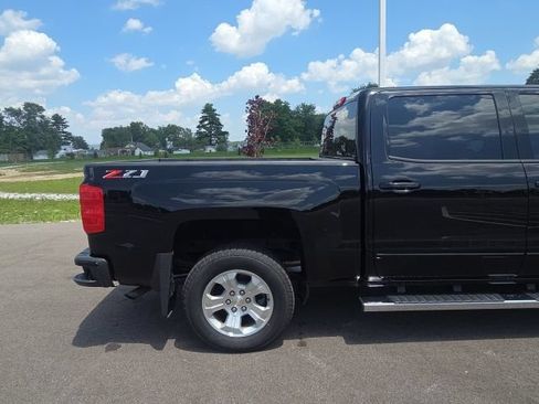 Used 2018 Chevrolet Silverado 1500 LT w/ True North Edition AWD/4WD image 7