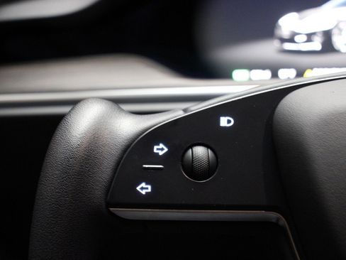 Used 2023 Tesla Model S AWD image 24