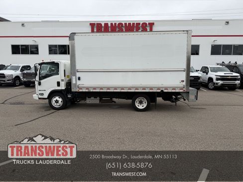 Used 2019 Isuzu NPR image 2