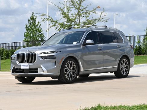Certified 2025 BMW X7 xDrive40i AWD/4WD image 5