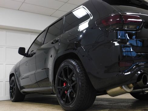 Used 2021 Jeep Grand Cherokee SRT image 77