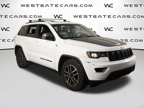 Used 2021 Jeep Grand Cherokee Trailhawk w/ Trailhawk Luxury Group AWD/4WD image 49