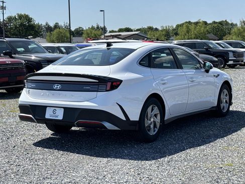 New 2026 Hyundai Sonata SE FWD image 12