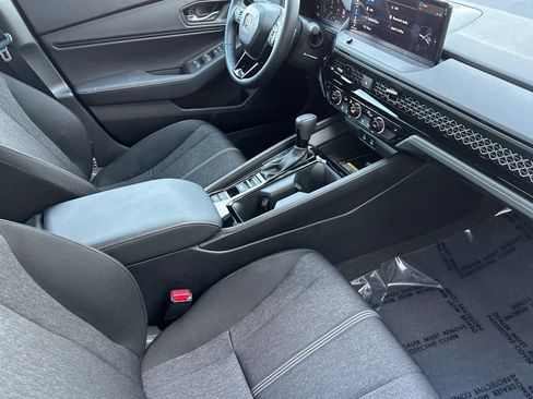 Certified 2025 Honda Accord Sport image 19