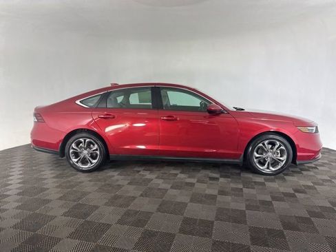 Certified 2023 Honda Accord EX image 5