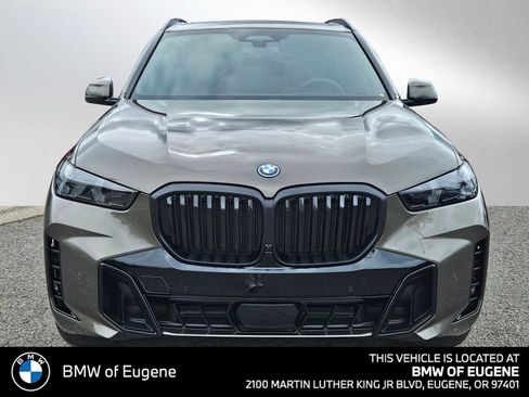 New 2026 BMW X5 xDrive50e w/ Executive Package AWD/4WD image 8
